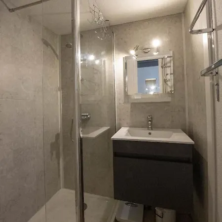 Maison Pour 4 Pers - Terrasse - 300m De La