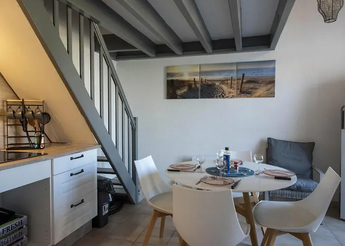 Holiday home Maison Pour 4 Pers - Terrasse - 300m De La Noirmoutier-en-l'Ile