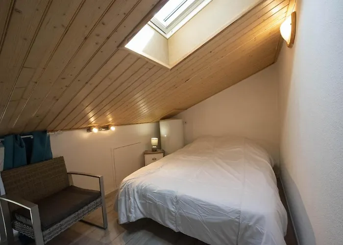 Holiday home Maison Pour 4 Pers - Terrasse - 300m De La Noirmoutier-en-l'Ile